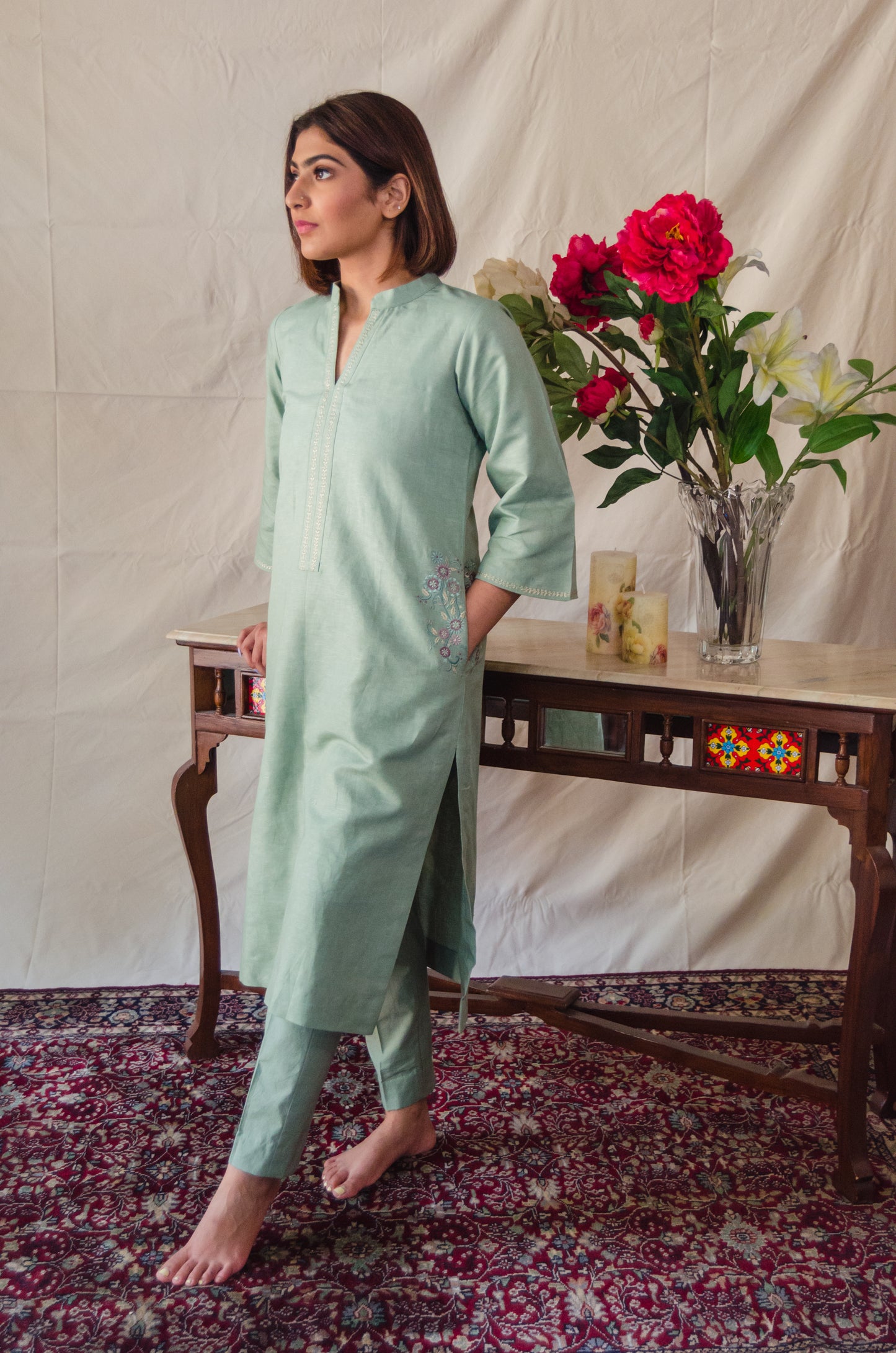 Sea Green Kurta Set with Embroidered Side-pockets
