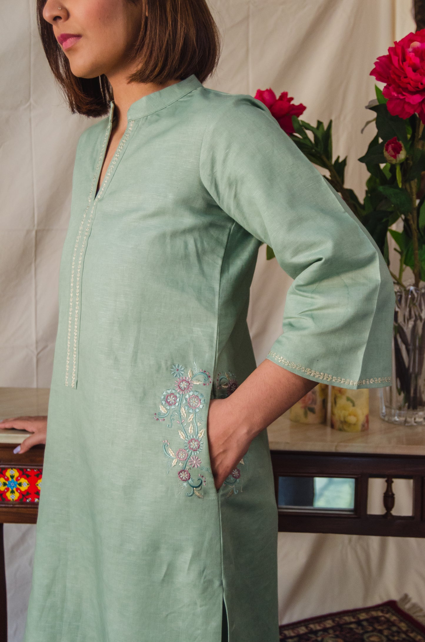 Sea Green Kurta Set with Embroidered Side-pockets