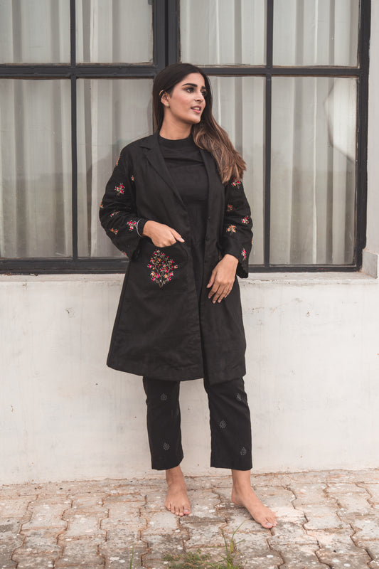 Black Overlay Kurta Set with Embroidered Front Pockets