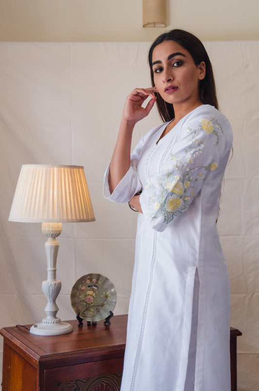 White Kurta Set with Embroidered Sleeves in Yellow