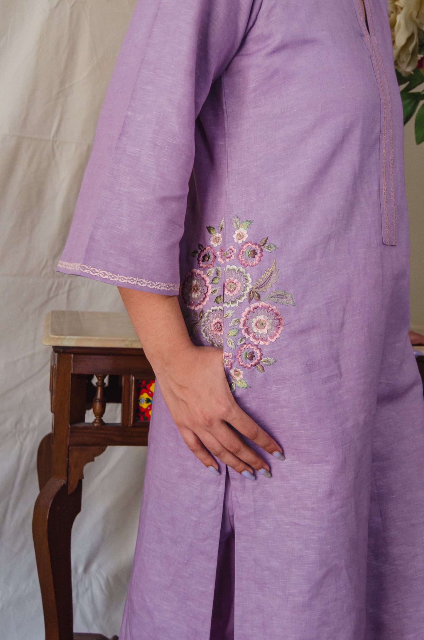 Lavender Kurta Set with Embroidered Side-pockets